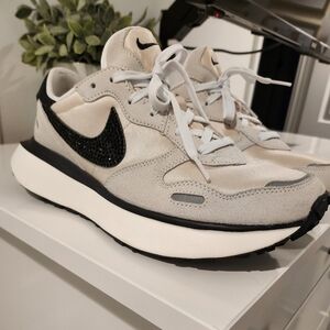 Swarovski Black Crystal Nike's